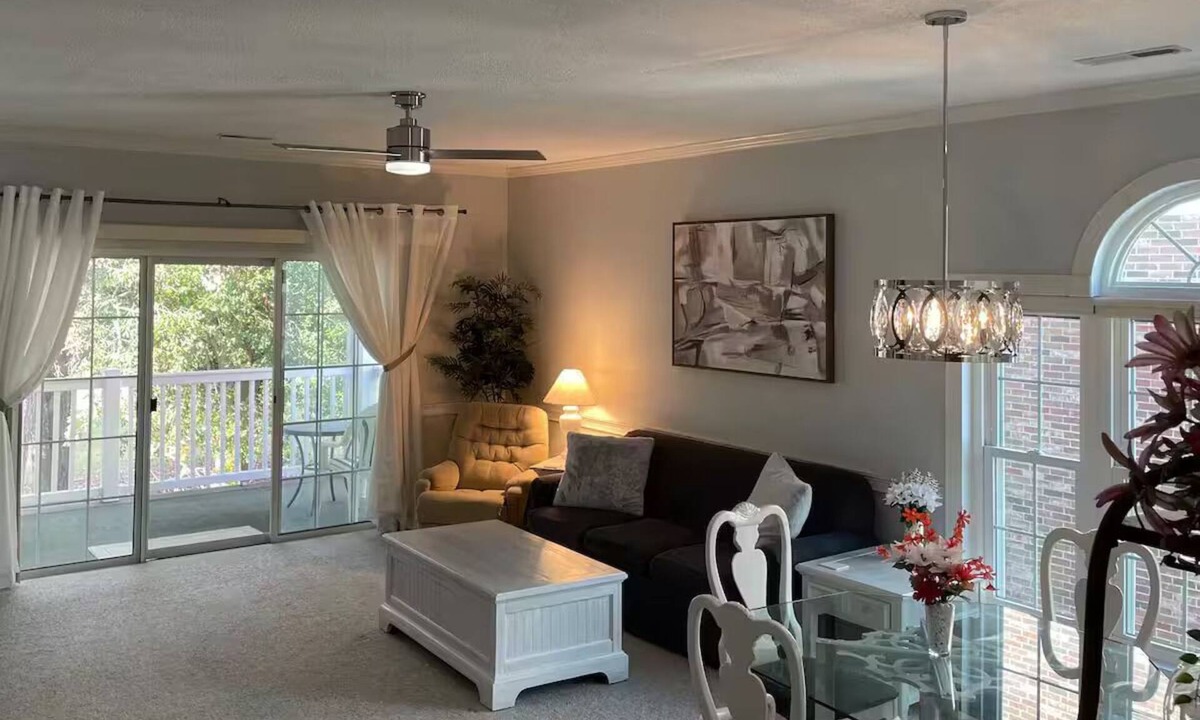 Myrtle Beach Condo | Golf/Beach Retreat in Charming 2-bedroom Condo in Delightful Myrtle Beach