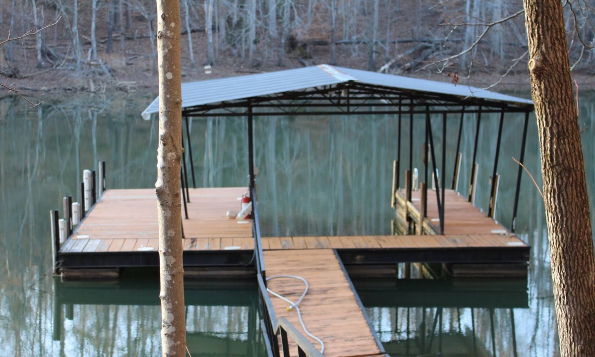 Seneca House | Good Times! Lake Hartwell 3 bedroom home just 7 miles to Clemson