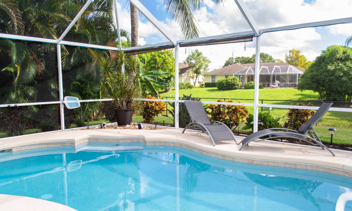 Port Saint Lucie House | Gorgeous Private Retreat-Port St Lucie Pool