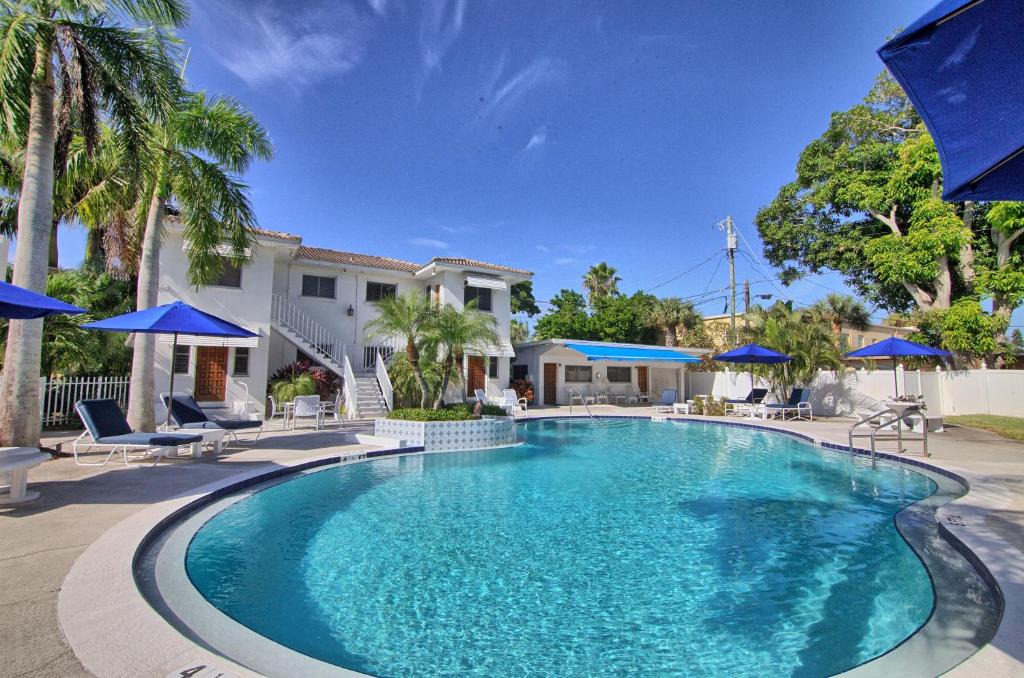 St. Pete Beach Apartment | Gulfside Resort. Unit 6