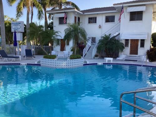 St. Pete Beach Hotel | Gulfside Resort
