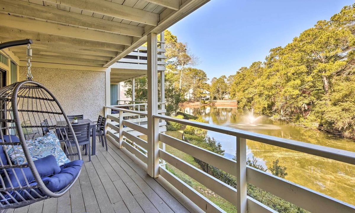 Folly Field Condo | Half-Mi to Beach: Hilton Head Condo w/Lagoon View