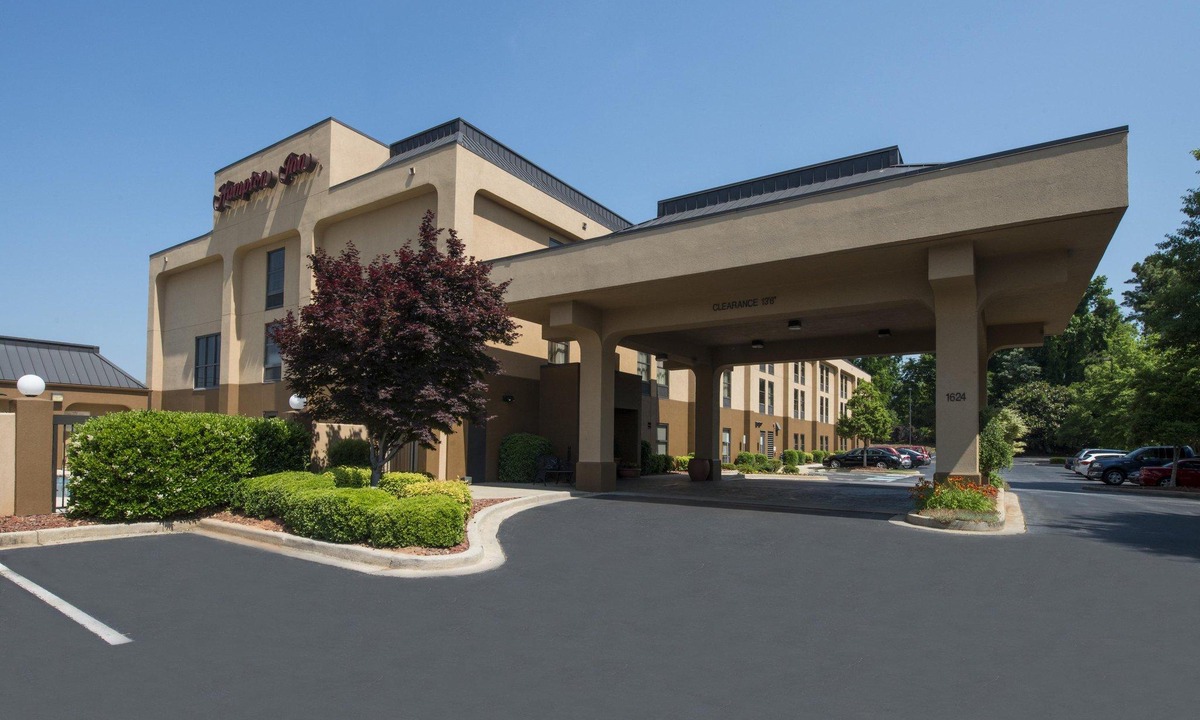 Greenwood Hotel | Hampton Inn Greenwood
