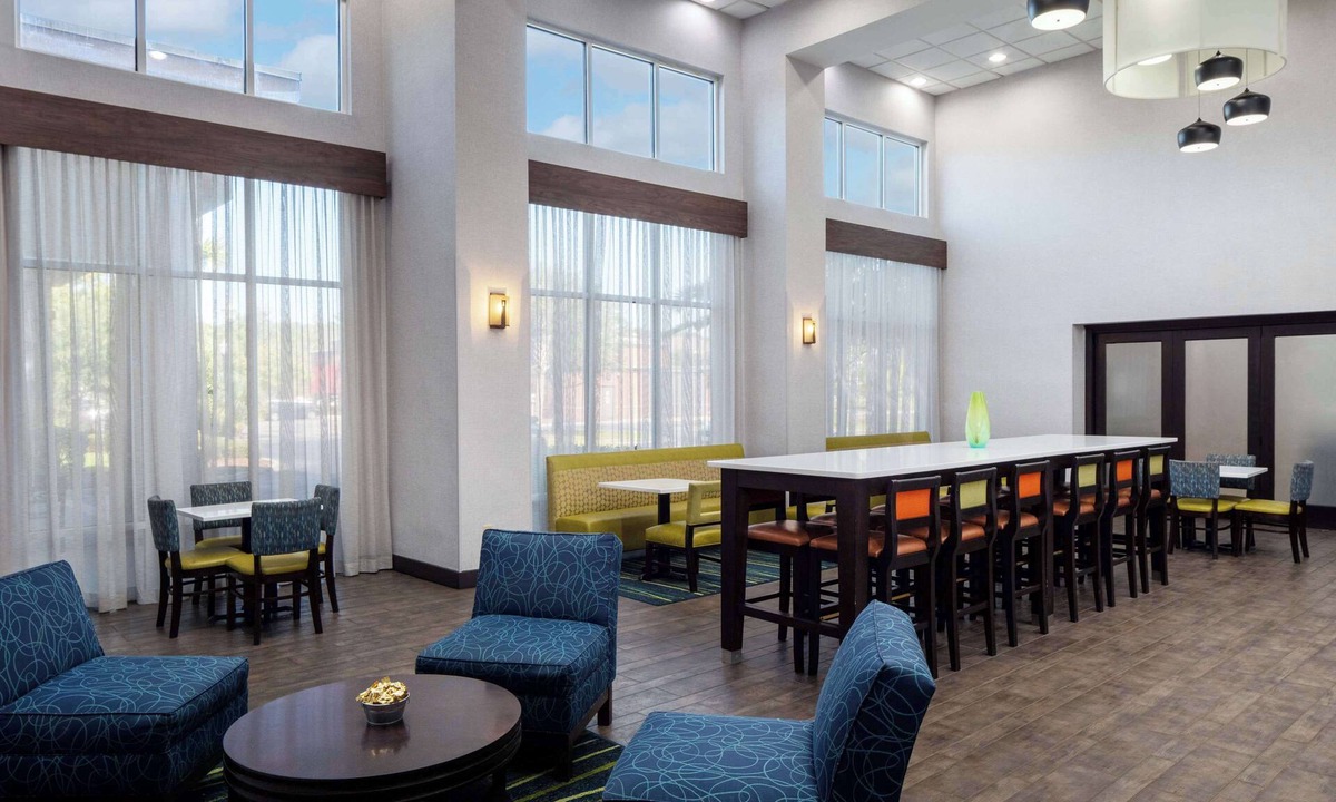 Savannah Hotel | Hampton Inn & Suites Savannah - I-95 South - Gateway