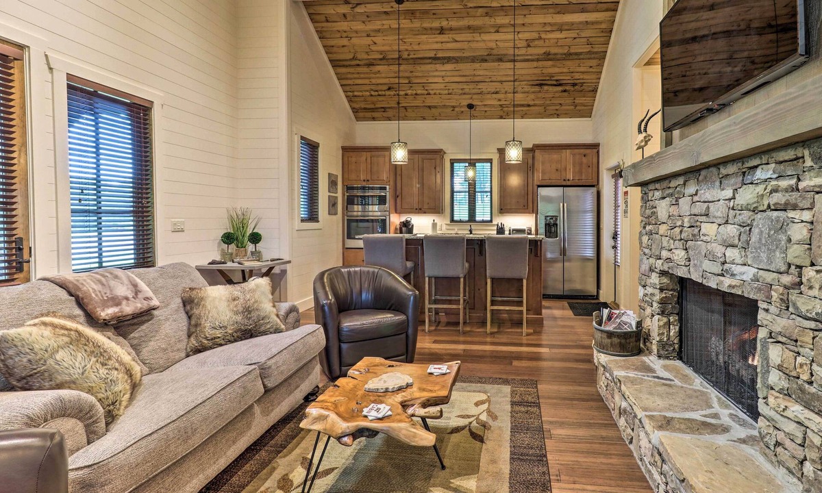 Glenville House | Hike, Fish & Golf! Serene Mtn Retreat in Glenville