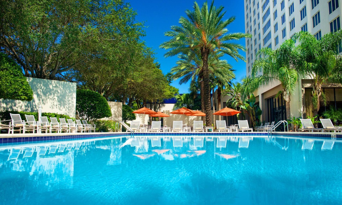 St. Petersburg Hotel | Hilton St. Petersburg Bayfront