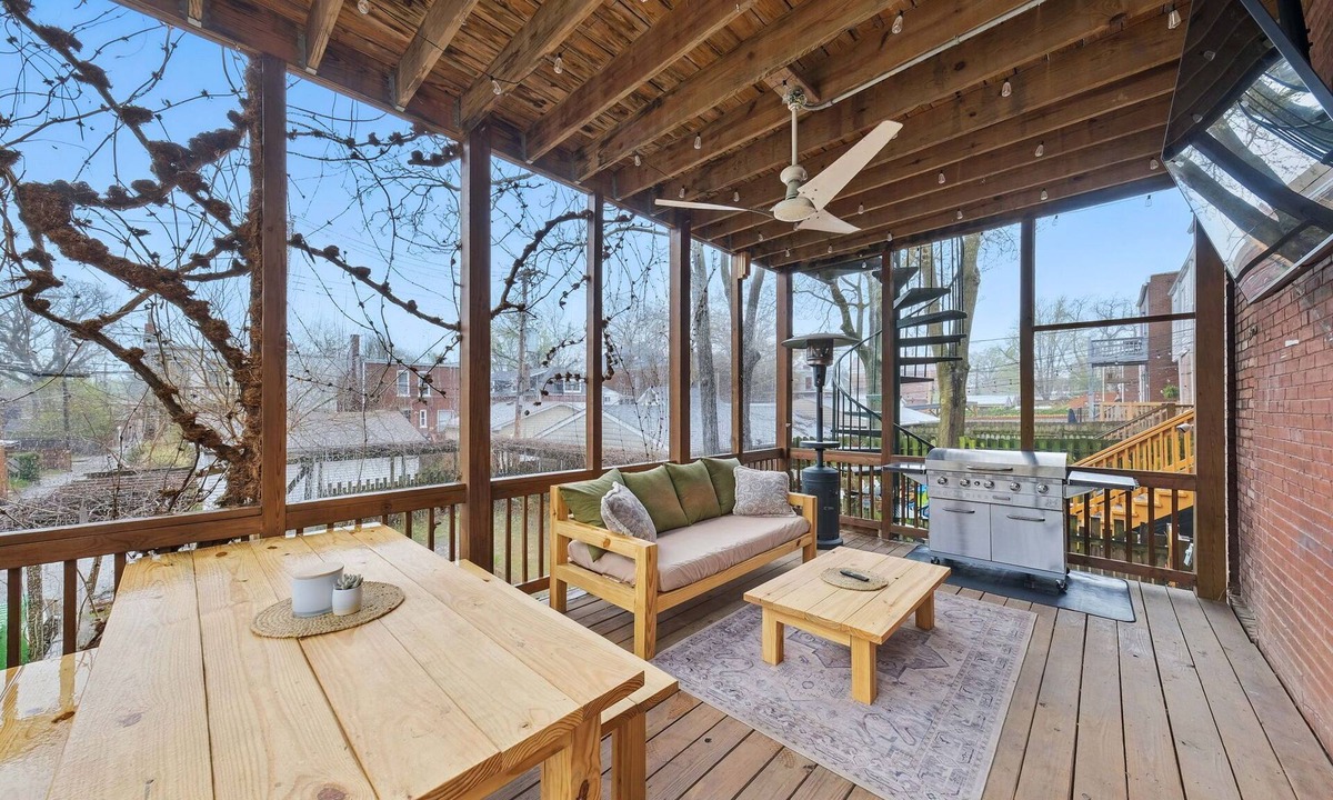 Tower Grove East House | Historic Tower Grove Retreat