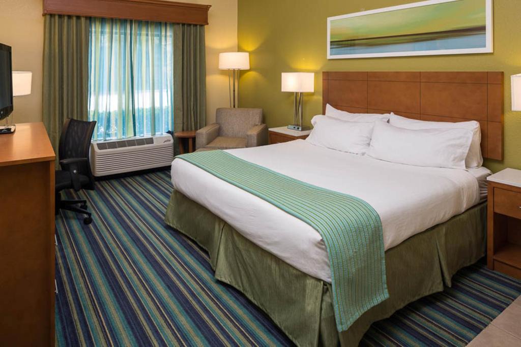 Clermont Hotel | Holiday Inn Express - Clermont by IHG