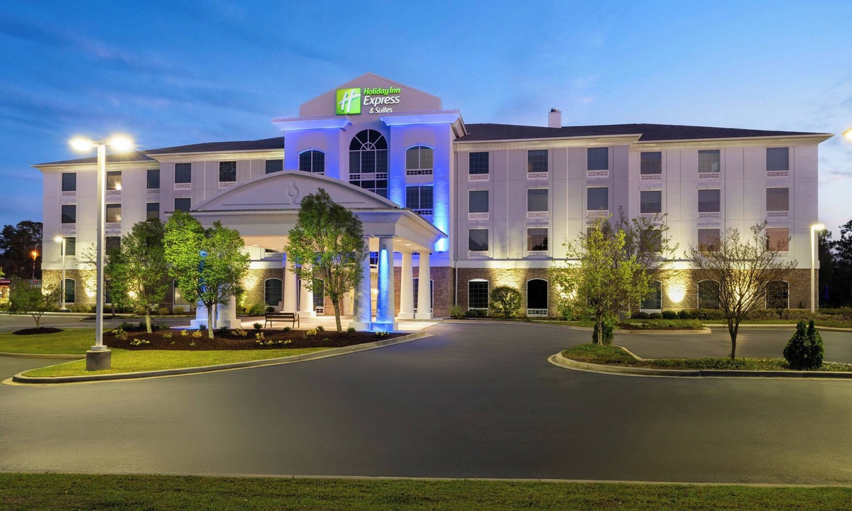 Aiken Hotel | Holiday Inn Express & Suites Aiken by IHG