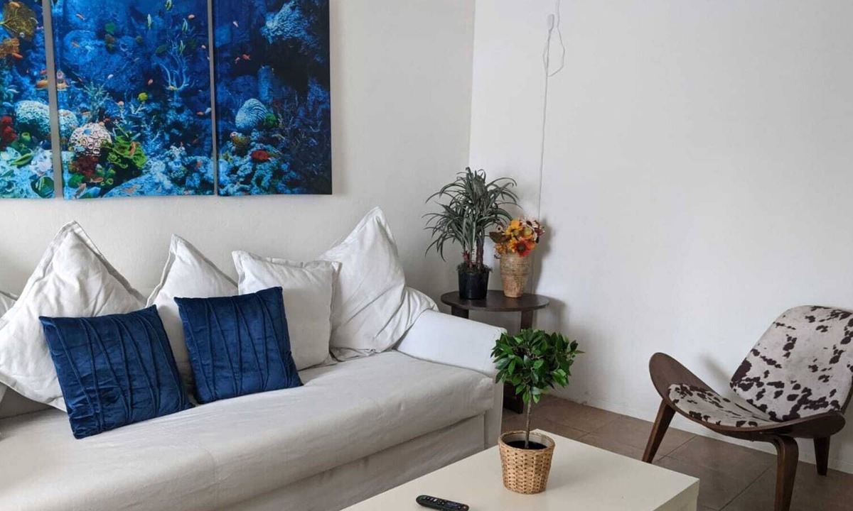 Poinciana Park Apartment | Holidays Sale | 20-40% discounts | Beach 6min | Downtown 4min