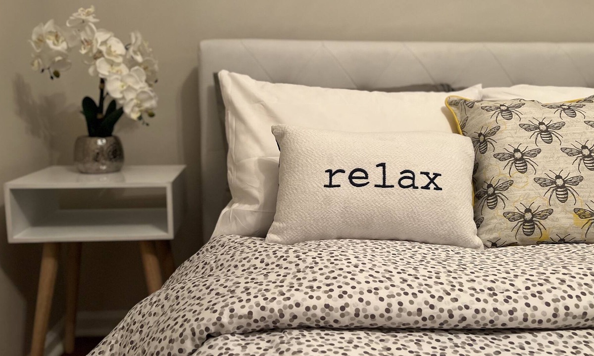 Winder House | Honey Bee in Winder GA - 5 minutes to Fort Yargo Park and Downtown!