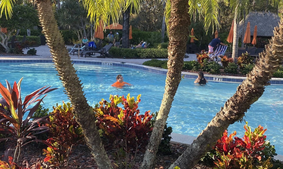 Ole House | House in Ole exclusive resort close to it all - between Marco Island and Naples