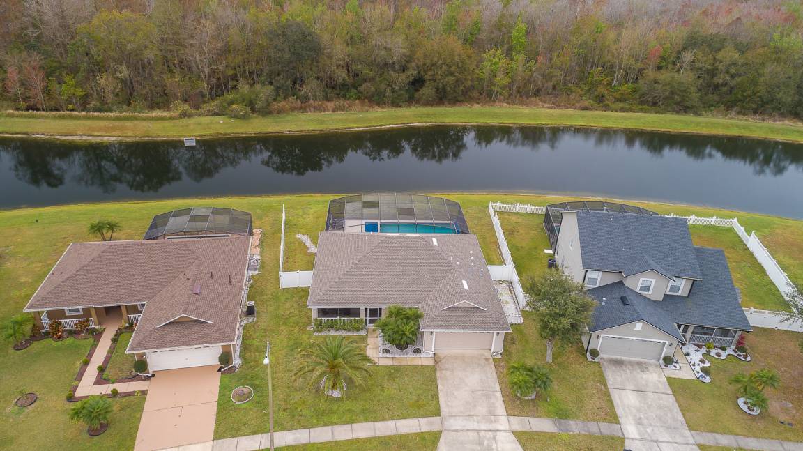 Crescent Lakes House | House of Views Villa