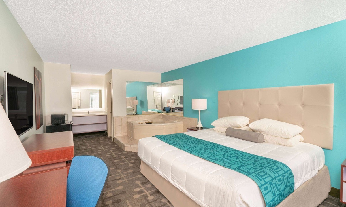 Aiken Hotel | Howard Johnson by Wyndham Aiken