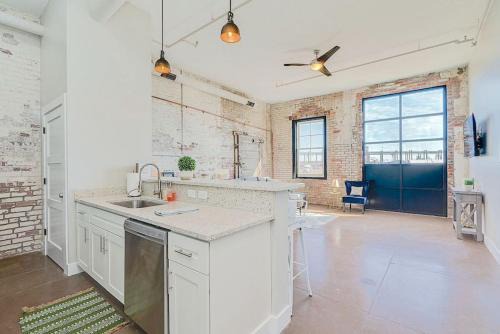 Newport News Apartment | Ice Ice Baby Downtown Newport News