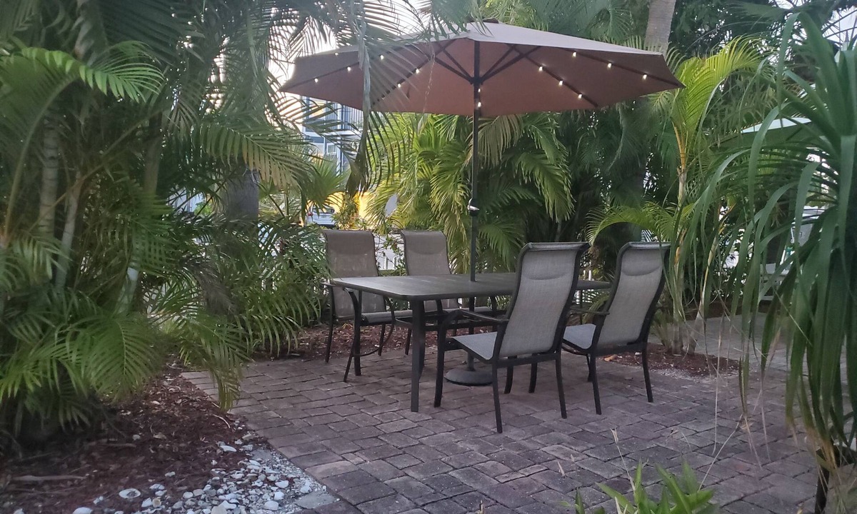Siesta Key Village Villa | In the Heart of Siesta Key Village and Steps to the #1 Beach