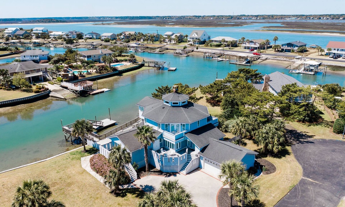 Inlet Harbour House | Inlet Front 5BR Home w/Private Dock & Walk to Beach