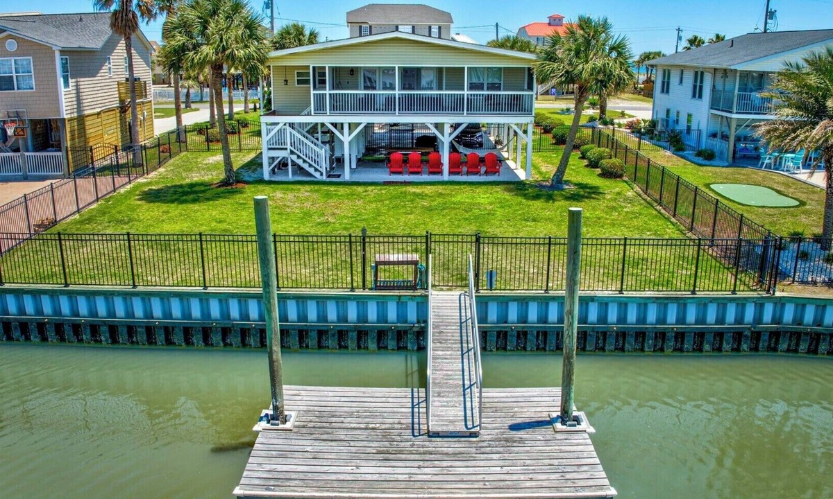 Inlet Harbour House | Inlet Front Home with Private Dock