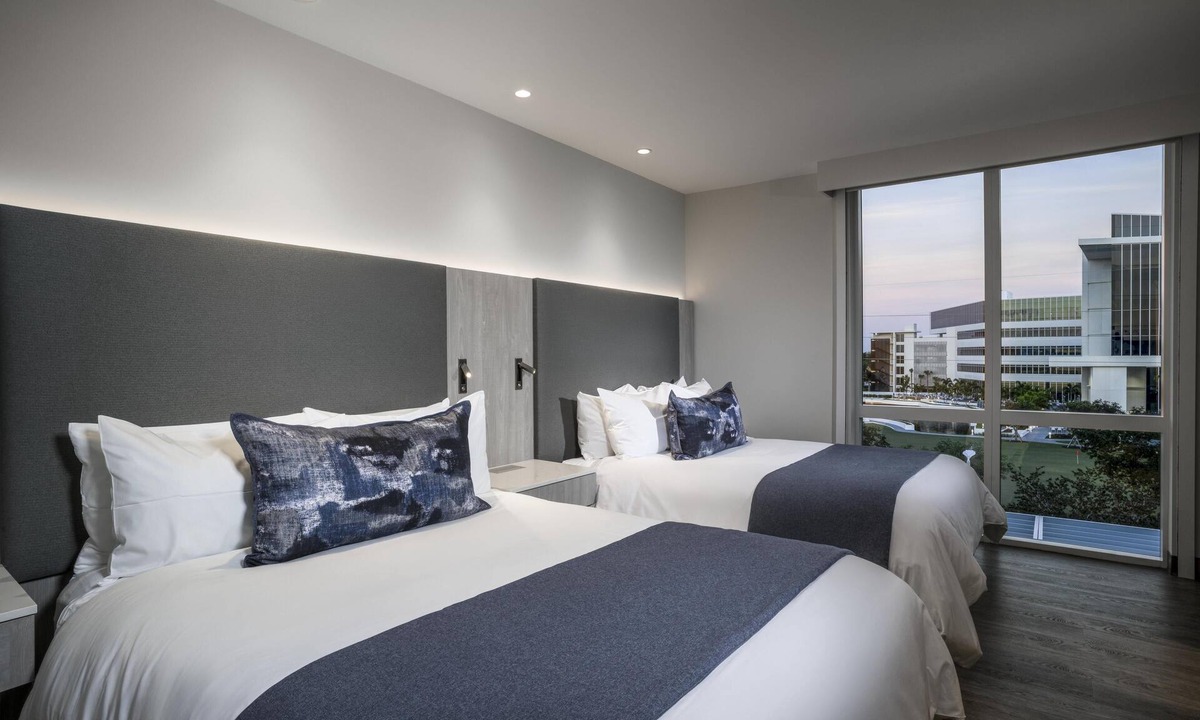 North Naples Hotel | Innovation Hotel