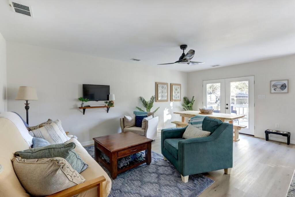 Savannah House | Island Getaway 10 mins to Downtown Savannah and Tybee