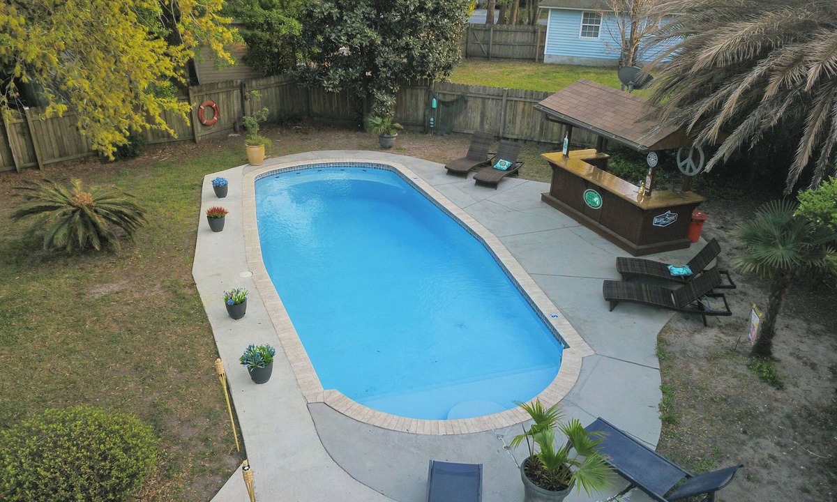 Whitemarsh Island House | Island Home! Fully Fenced Yard Resort-Style Pool Espresso Bar