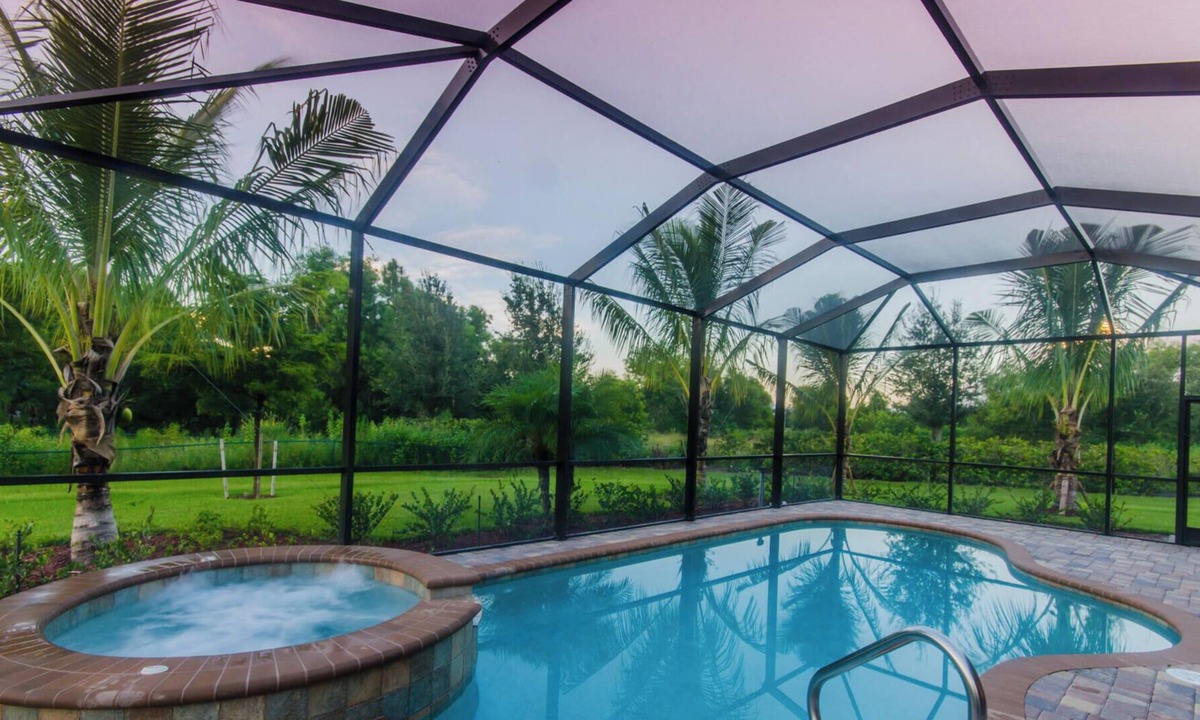 Naples House | January 2026 Still Available ! TREVISO BAY -RESORT. LUXURY POOL & Spa GOLF HOME