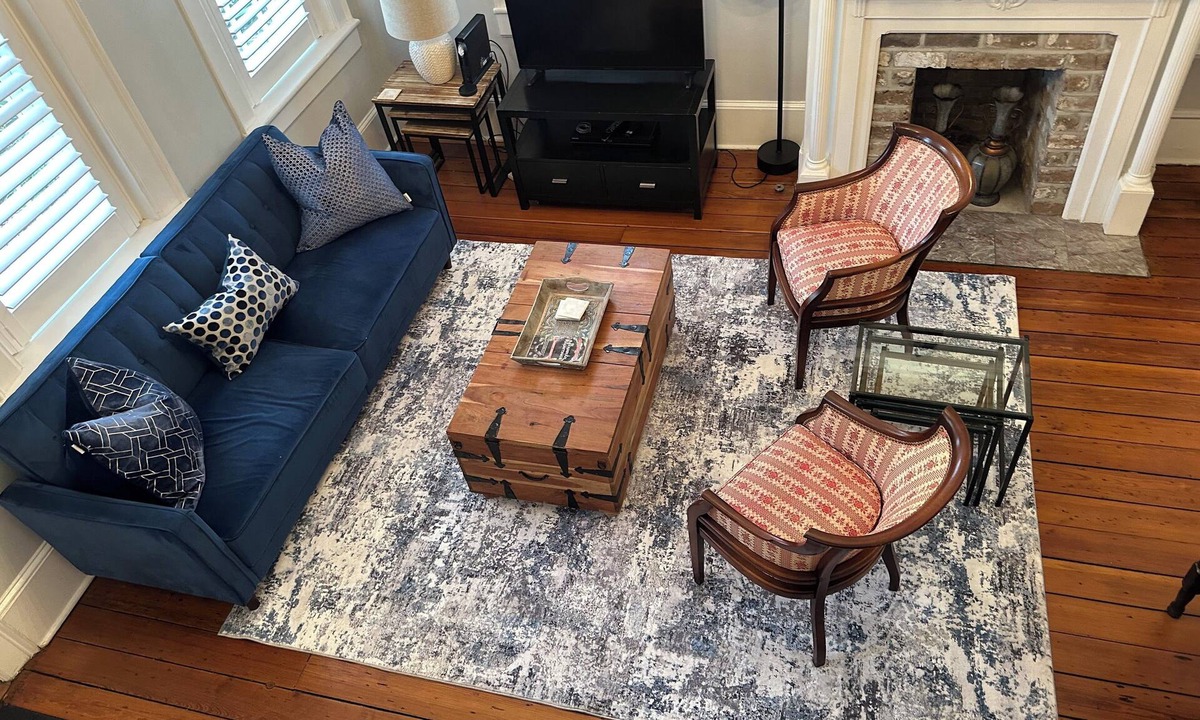 Historic Downtown Savannah House | Jasmine’s Retreat – An Elegant 1882 Historic Home in the Heart of Savannah