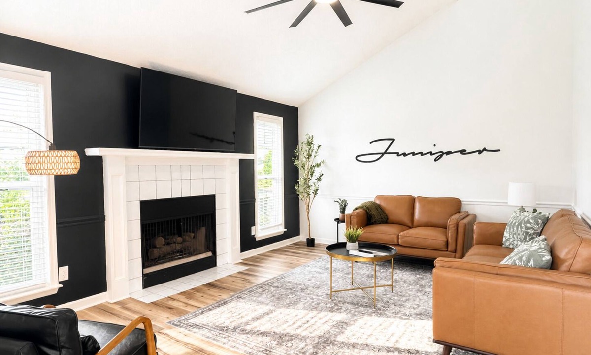 Martinez House | Juniper: 3 bedroom w/pool