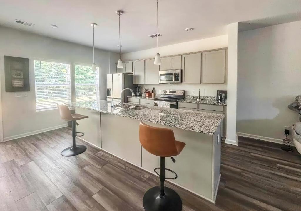 Pooler Apartment | Kinetic Home