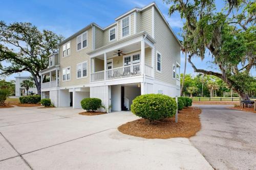 Ocean Ridge House | King Cotton Villa 17
