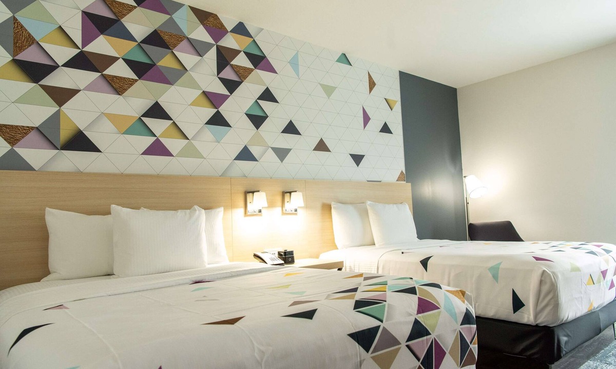 Lake City Hotel | La Quinta Inn & Suite by Wyndham Lake City
