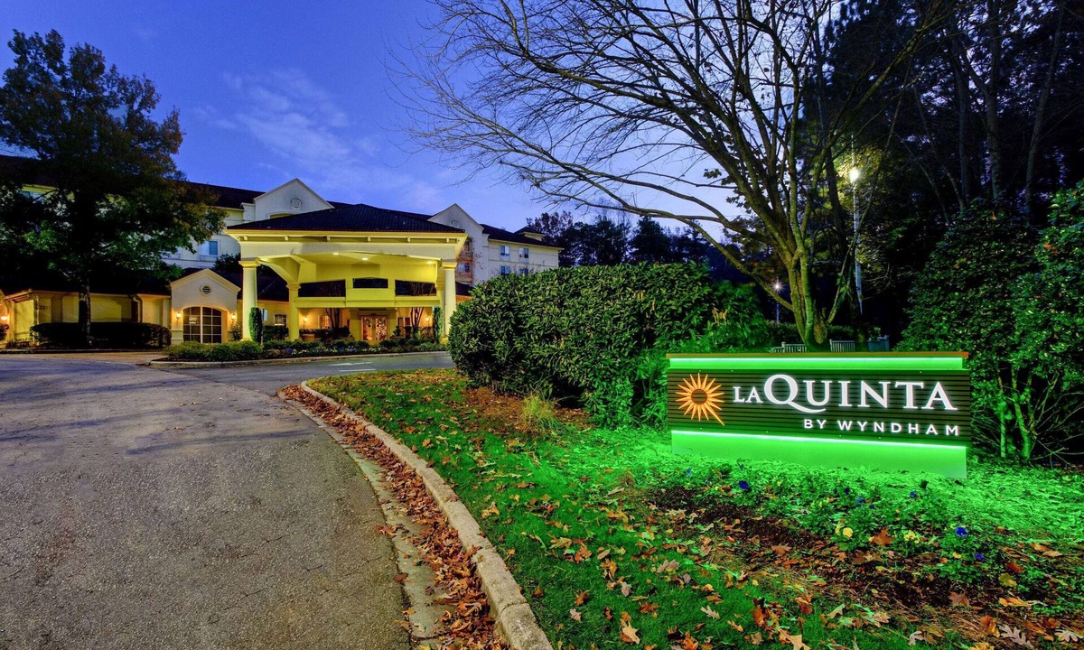 Crabtree Hotel | La Quinta Inn & Suites by Wyndham Raleigh Crabtree