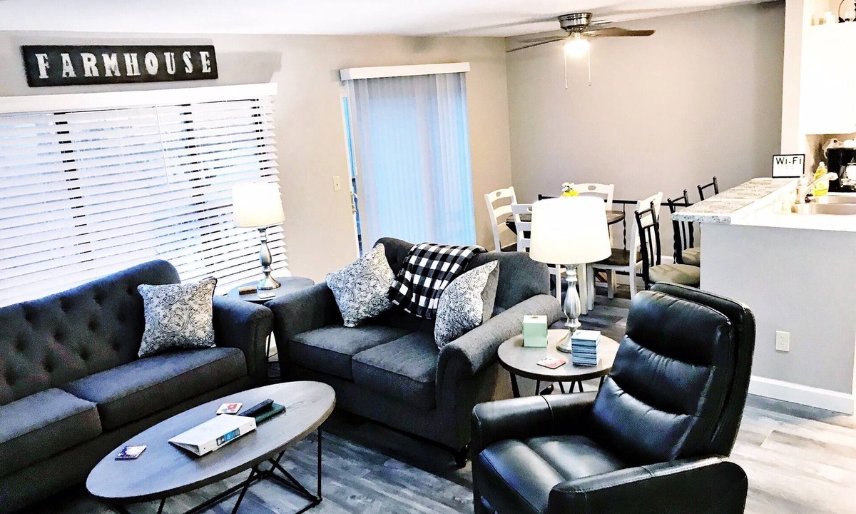 Fairfield Glade Condo | Lake Front unit ready 4 you! - sleeps 12 in beds, w/king bed, WiFi, pets
