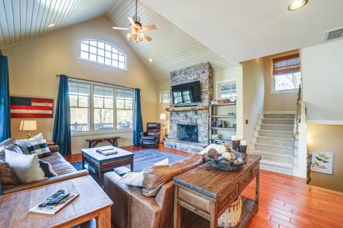 Cashiers House | 'Lake Livin' Lodge' Cashiers Retreat w/Mtn Views