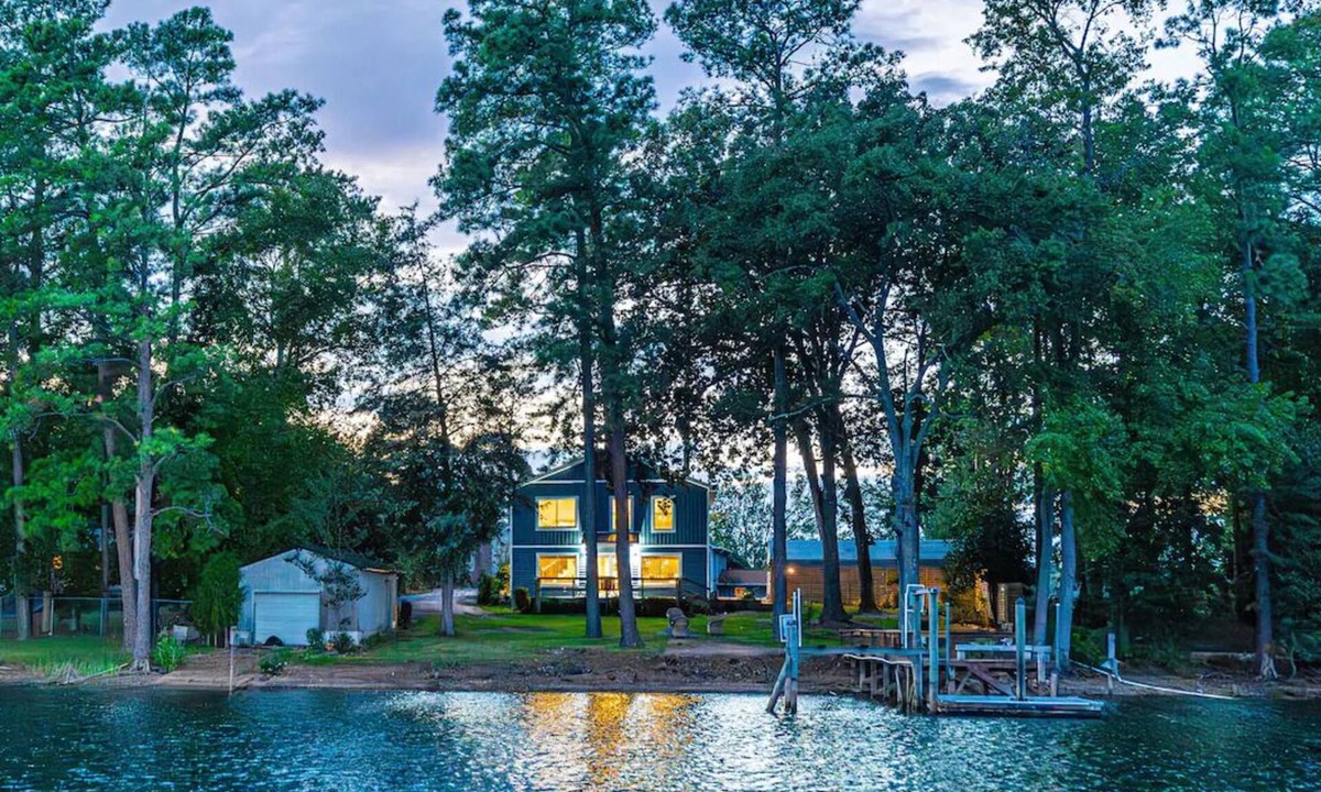 Chapin House | Lake Murray Retreat