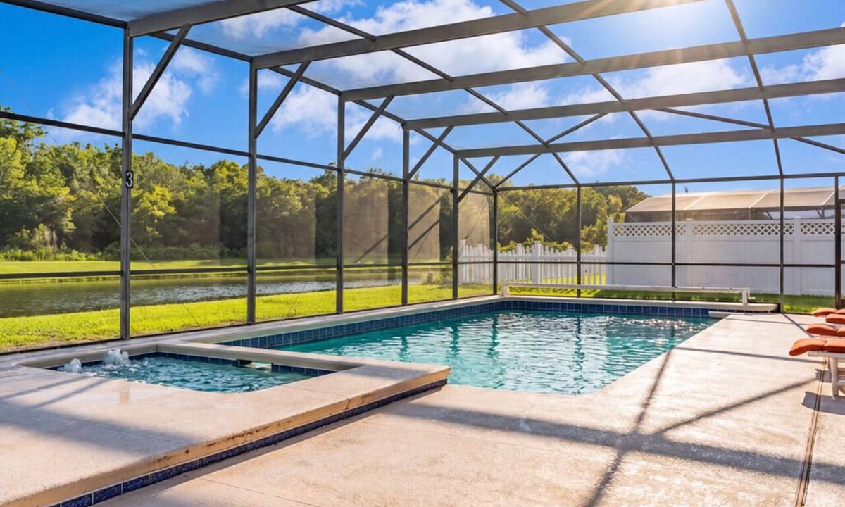 Crescent Lakes House | Lake View Retreat, South-Facing Pool, Spa & Game Room – Quiet Community