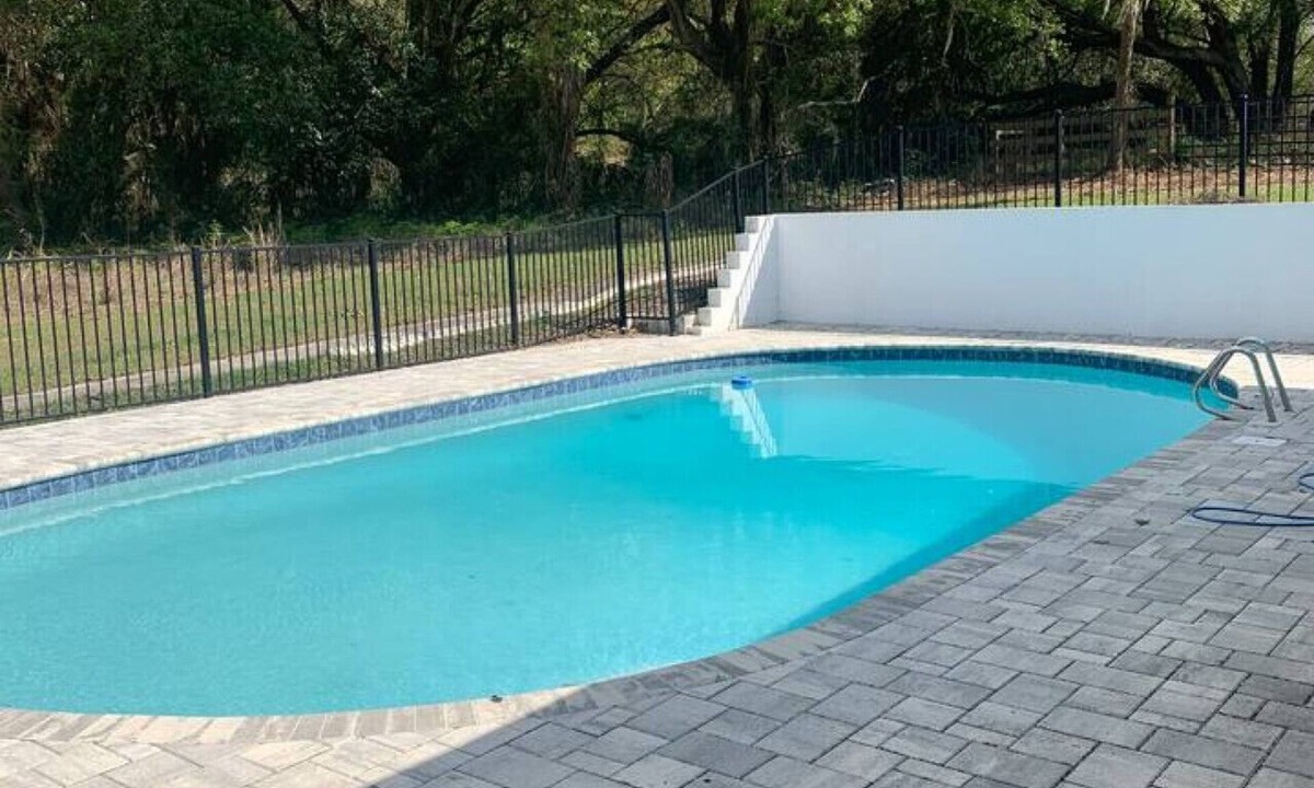Lake Wales House | Lakefront Pool Retreat Theater 7.1 Fishing