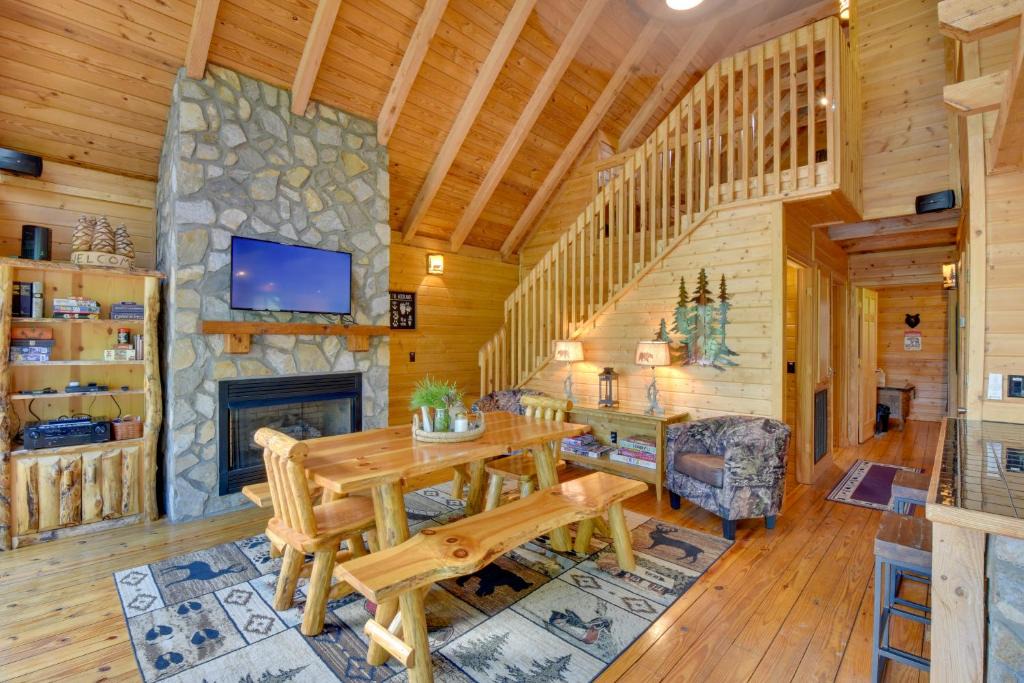 Six Mile House | Lakefront Six Mile Vacation Rental w/Dock