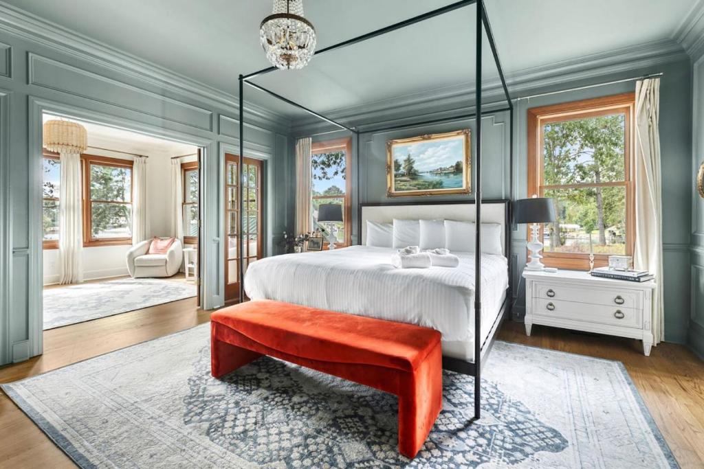 Lake Murray of Richland House | Lakeside Manor Sleeps 10