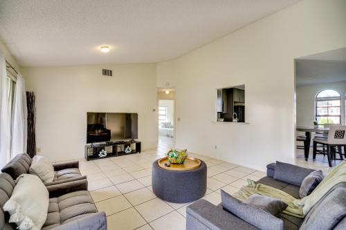 Palm Bay House | Lanai + Backyard! Sunny Retreat in Palm Bay