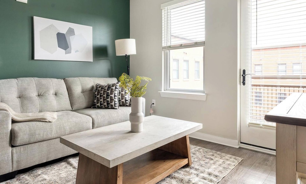 Yamacraw Village Apartment | Landing | Beautiful 2BD in Downtown