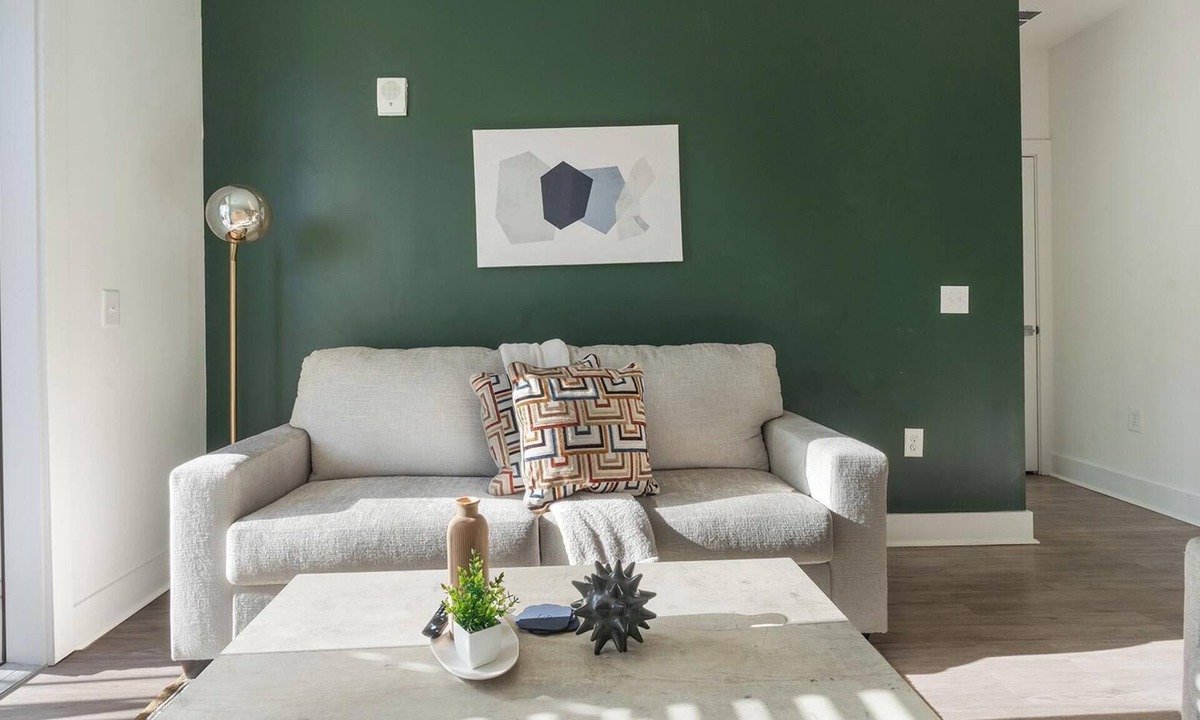 Laurel Apartment | Landing | Incredible 2BD, Clubhouse, Gym