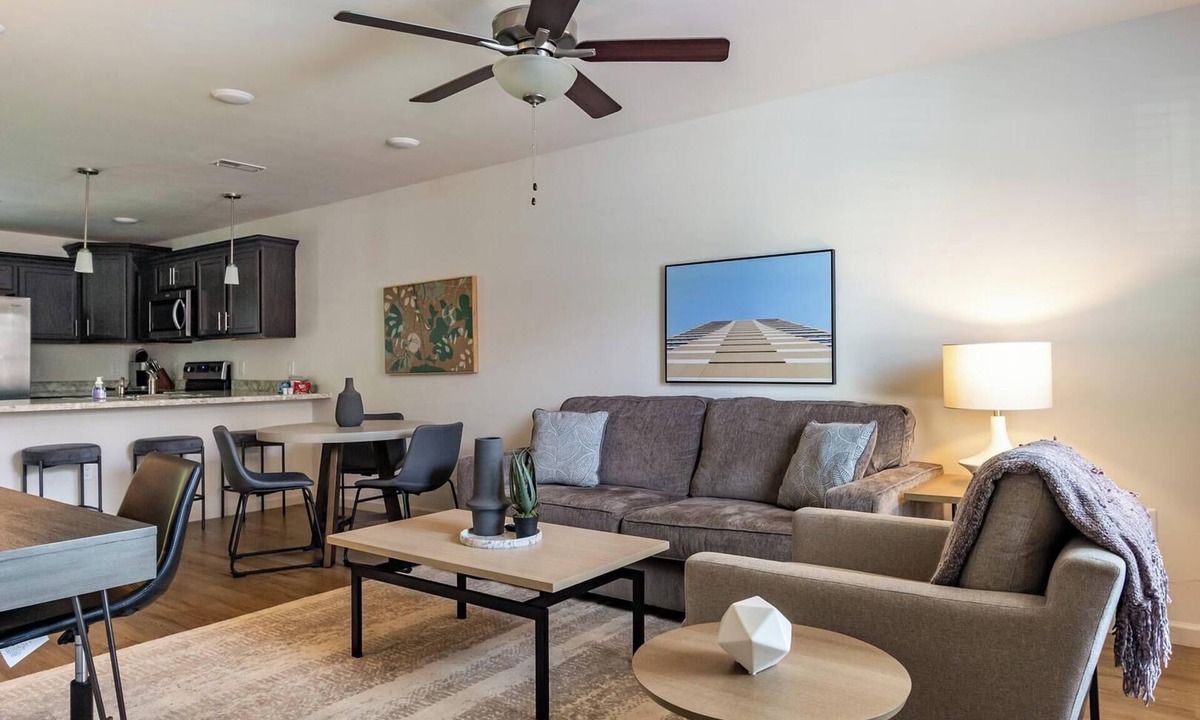 Lyman Apartment | Landing | Incredible 2BD, Gym, Clubhouse