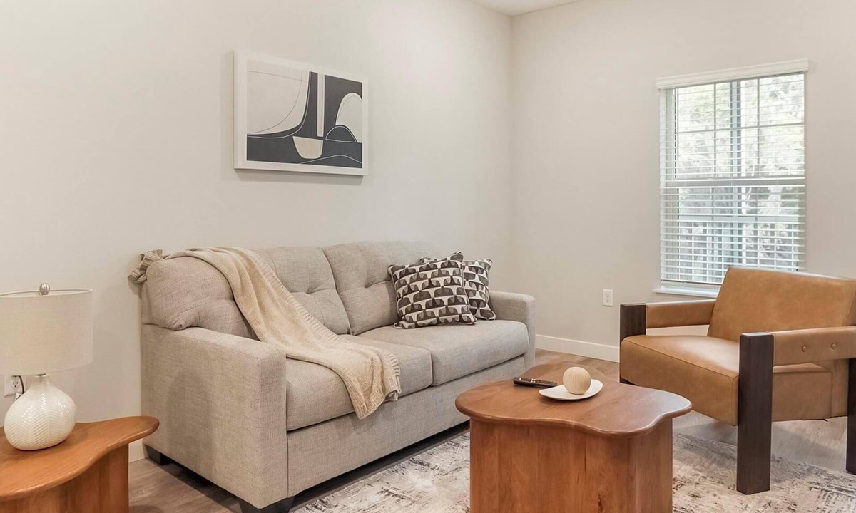 Beaufort Apartment | Landing | Modern 2BD, Gym