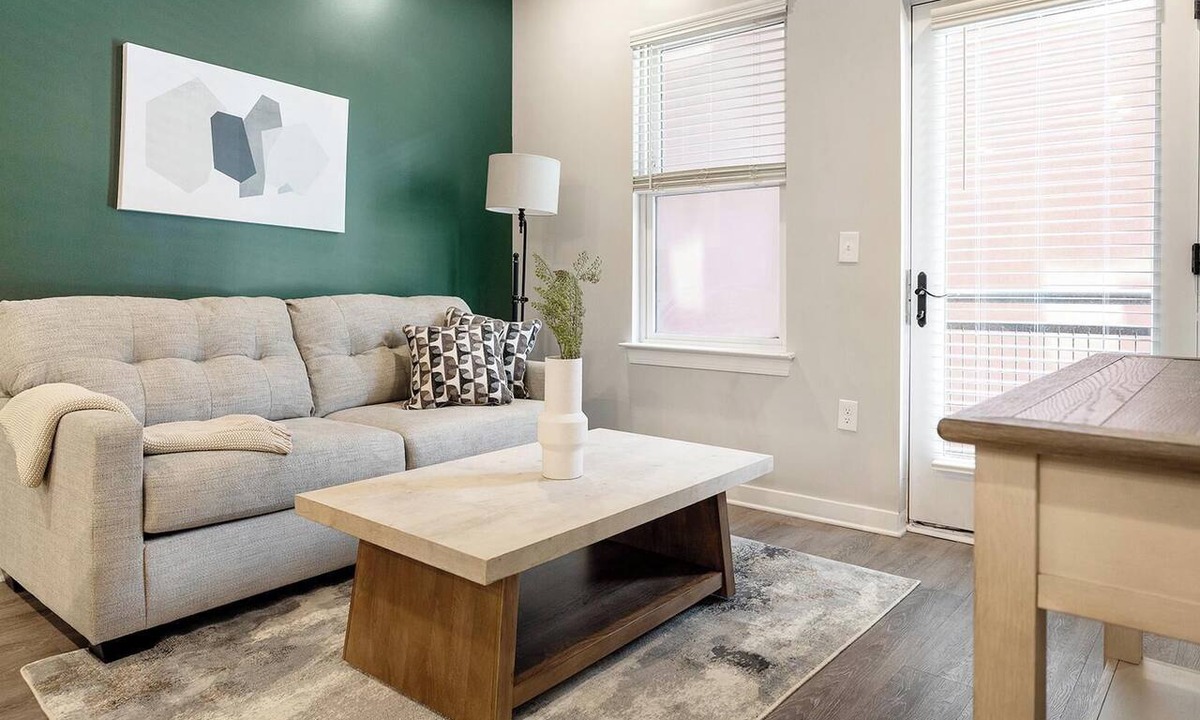 Yamacraw Village Apartment | Landing | Stylish 2BD in Downtown