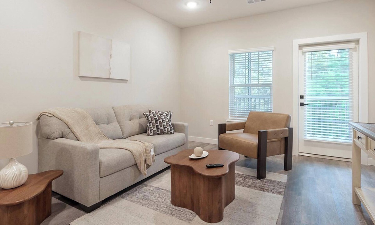 Beaufort Apartment | Landing | Stylish 2BD, Gym
