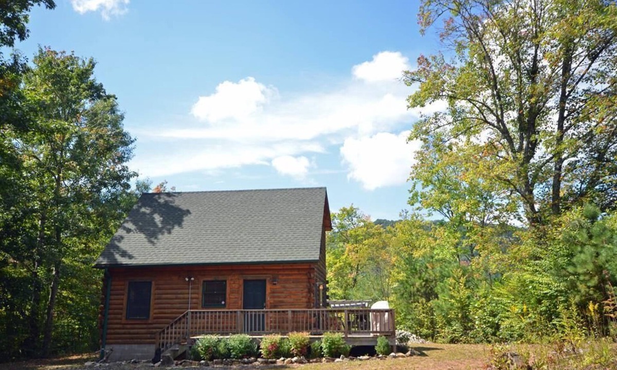 Robbinsville Cabin | Ledbetter Ridge -Private - Fire Pit Area - Outdoor Charm