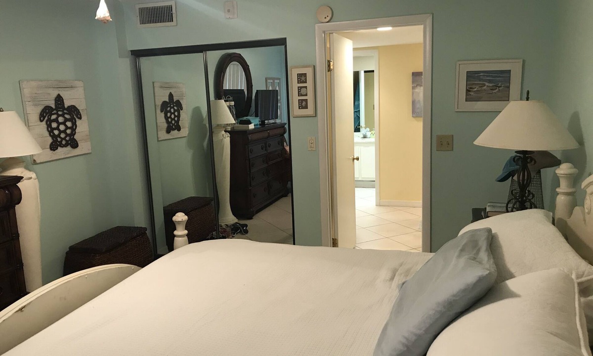 Fort Pierce Condo | Located steps from the ocean on beautiful Hutchinson Island