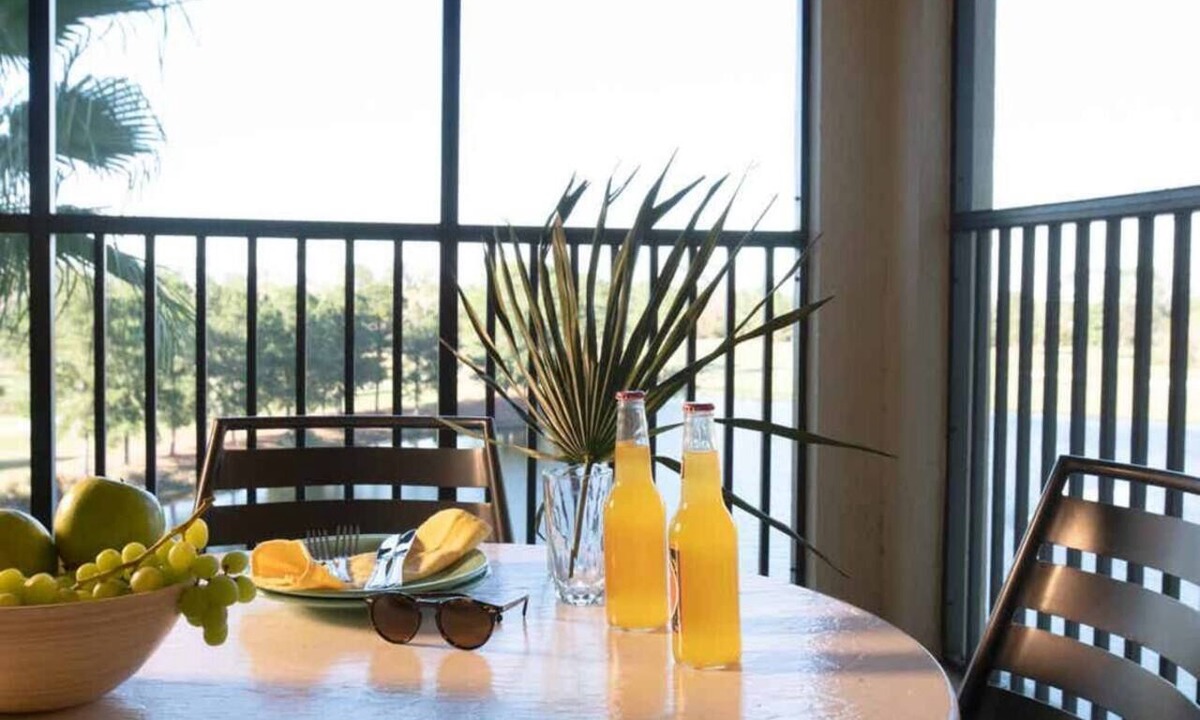 Orange Lake Apartment | Lovely place, fantastic location, amazing pool - by Disney Springs