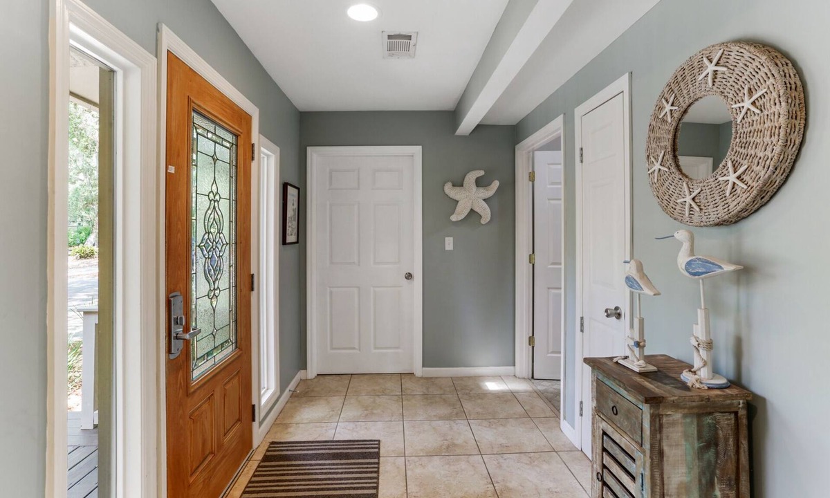 Heritage Woods House | Lovely Sea Pines home with large pool & pet friendly! Short walk to the beach